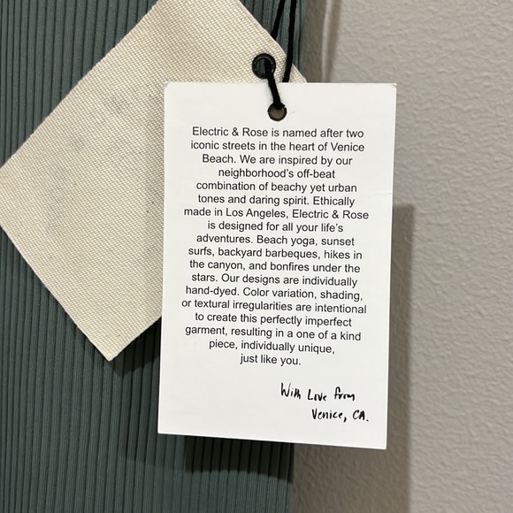 Electric & Rose Sawyer Ribbed Ankle Legging in Army Size Medium - Picture 6 of 9